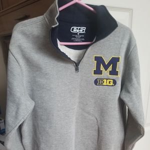 Michigan Wolverines pullover sweater